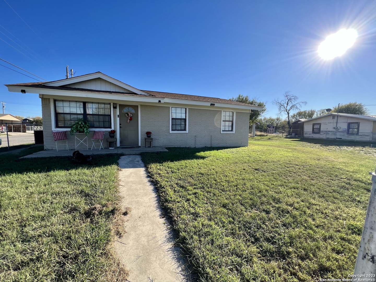 422 E Dimmit Street Crystal City TX 78839