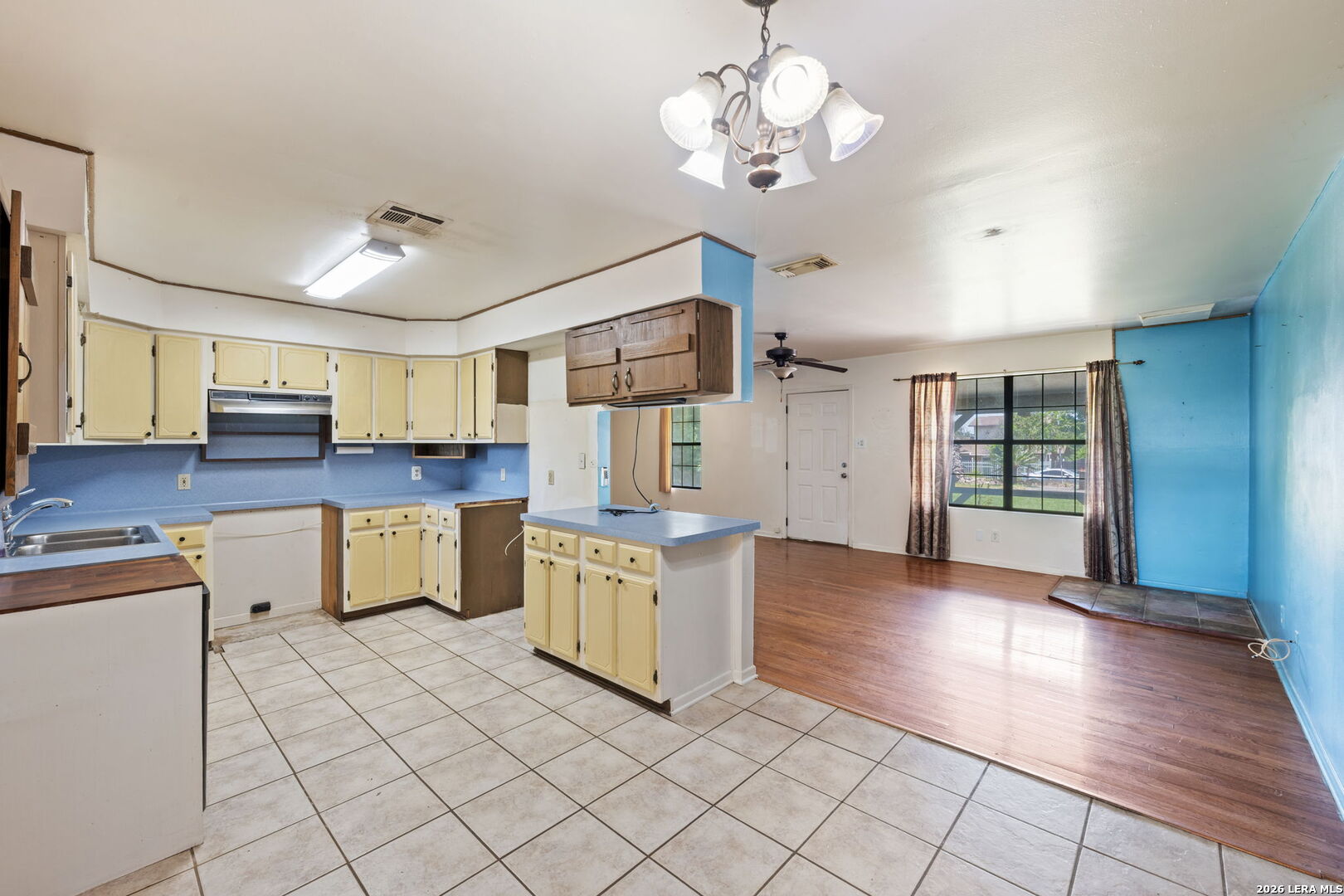 2099 Blueridge Drive Canyon Lake TX 78133