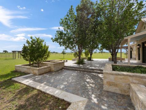 466 German Lane Fredericksburg TX 78624