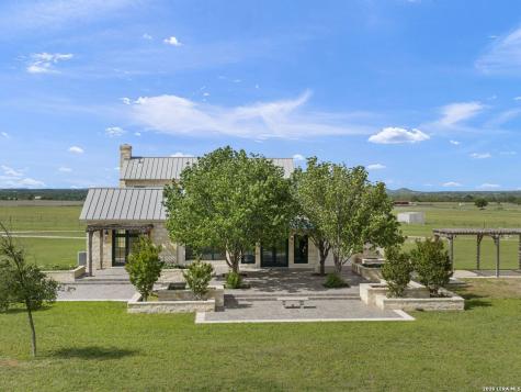 466 German Lane Fredericksburg TX 78624