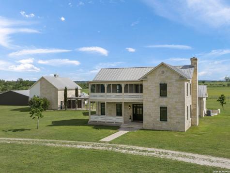 466 German Lane Fredericksburg TX 78624