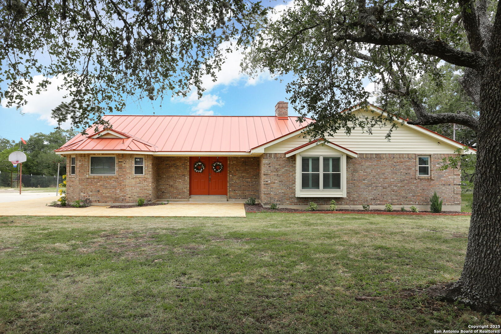 873 County Road 375 San Antonio TX 78253