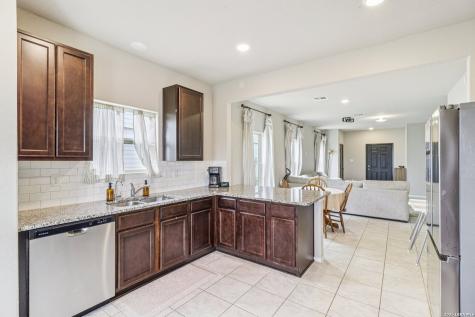 2505 Dino Drive Seguin TX 78155