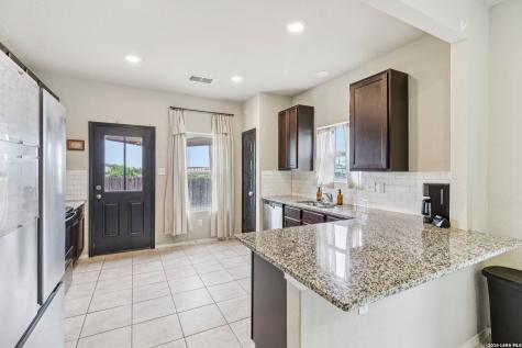 2505 Dino Drive Seguin TX 78155