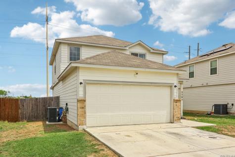 2505 Dino Drive Seguin TX 78155