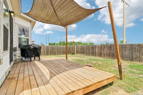 2505 Dino Drive Seguin TX 78155