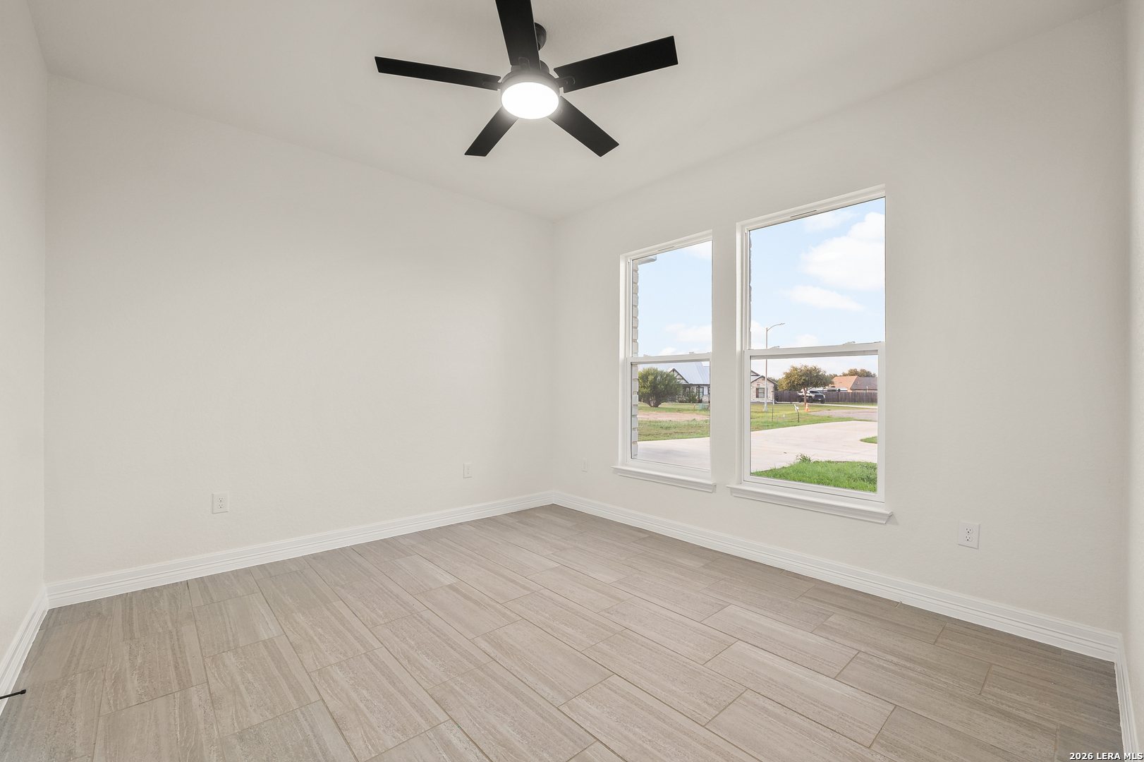 100 W Medium Meadow Drive Lytle TX 78052