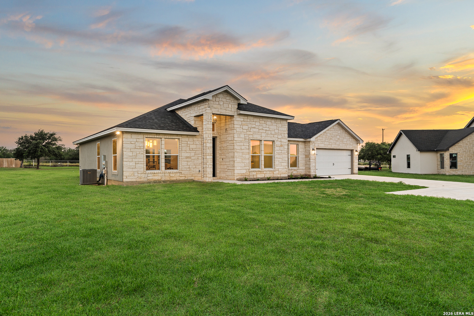 100 W Medium Meadow Drive Lytle TX 78052