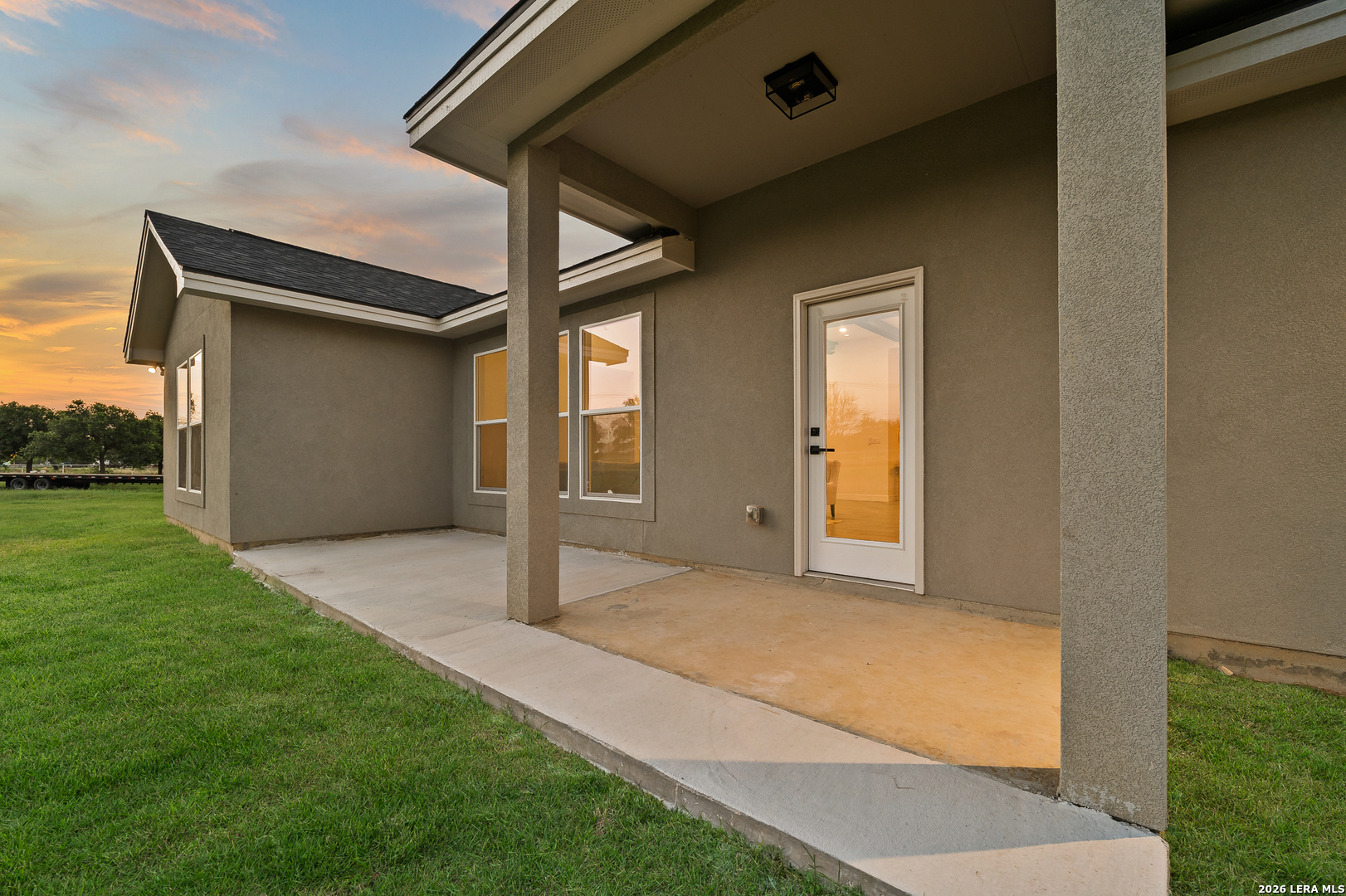 100 W Medium Meadow Drive Lytle TX 78052