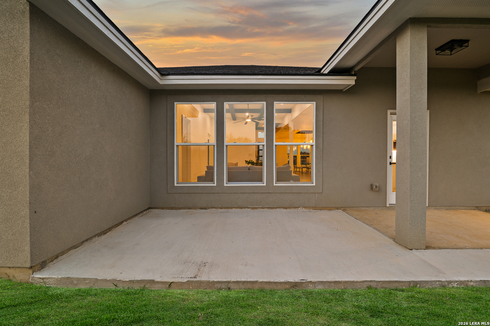 100 W Medium Meadow Drive Lytle TX 78052