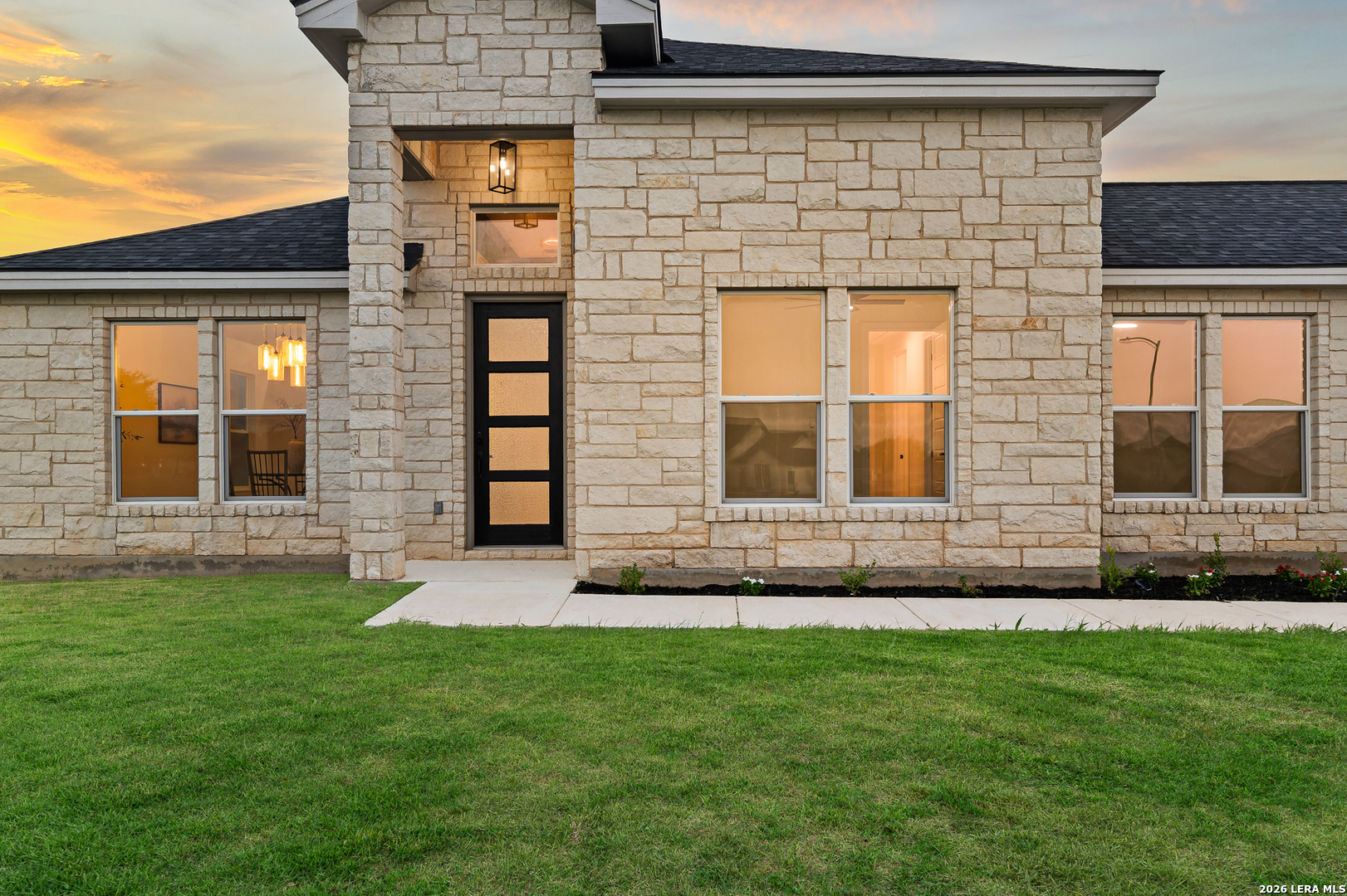 100 W Medium Meadow Drive Lytle TX 78052