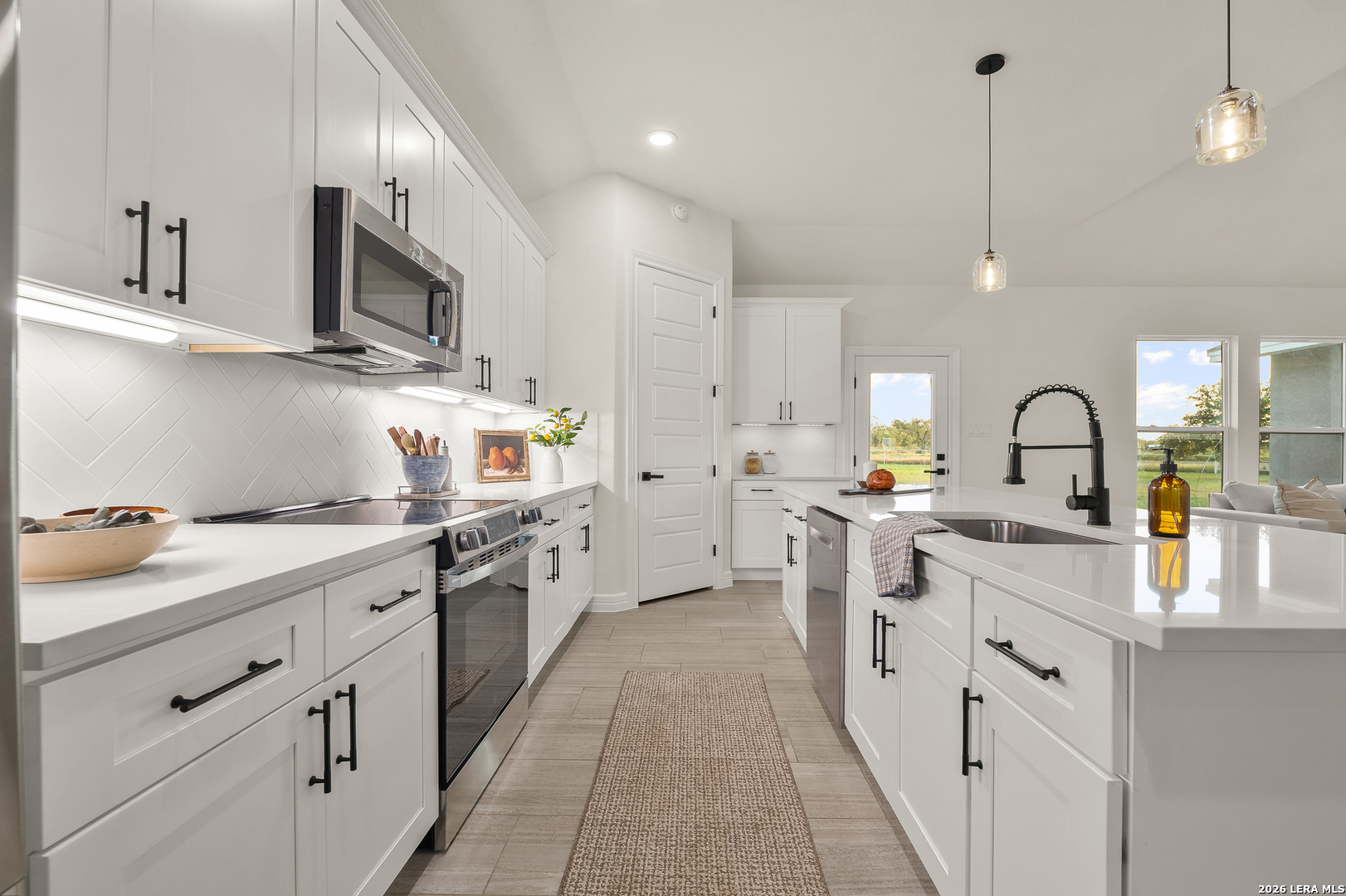 100 W Medium Meadow Drive Lytle TX 78052