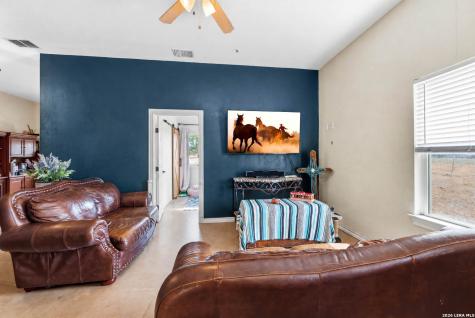 2211 E Fm 1518 S St Hedwig TX 78152