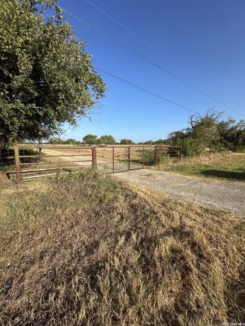 2211 E Fm 1518 S St Hedwig TX 78152