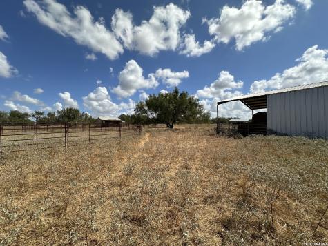 2211 E Fm 1518 S St Hedwig TX 78152