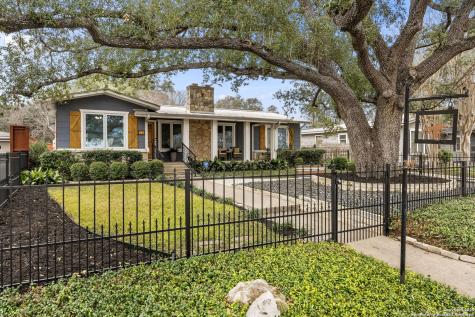 319 Robinhood Place San Antonio TX 78209