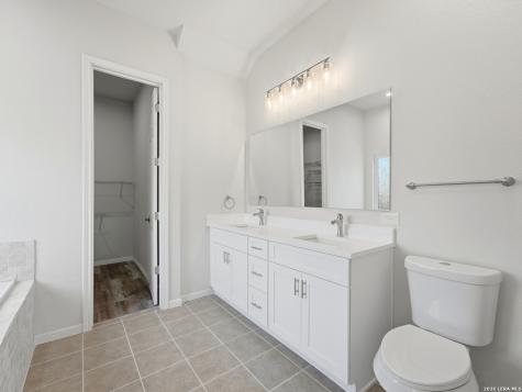 5014 Fawn Lake San Antonio TX 78244