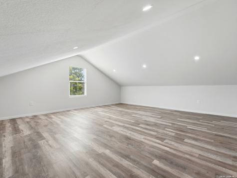 5014 Fawn Lake San Antonio TX 78244