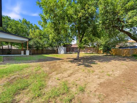 5014 Fawn Lake San Antonio TX 78244