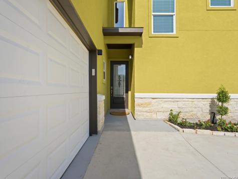 5014 Fawn Lake San Antonio TX 78244