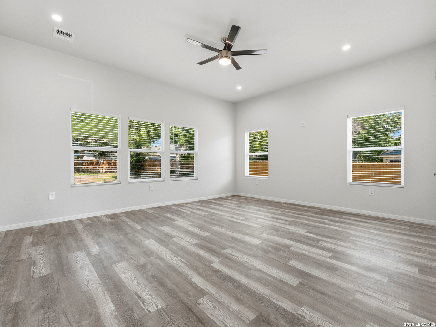 5014 Fawn Lake San Antonio TX 78244