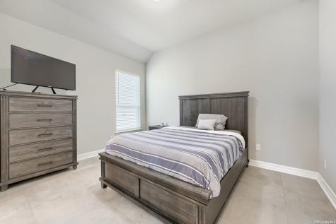 208 Englewood Lane Castroville TX 78009