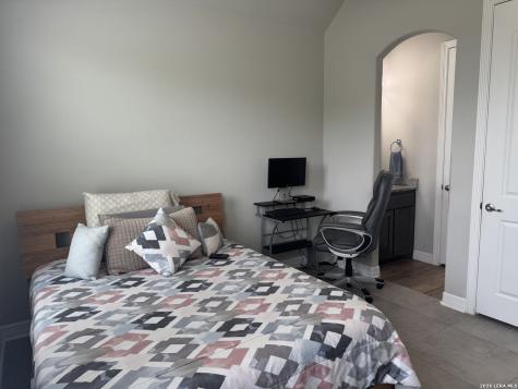 208 Englewood Lane Castroville TX 78009