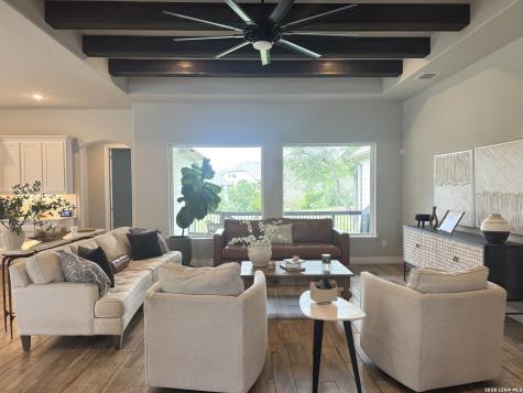 208 Englewood Lane Castroville TX 78009