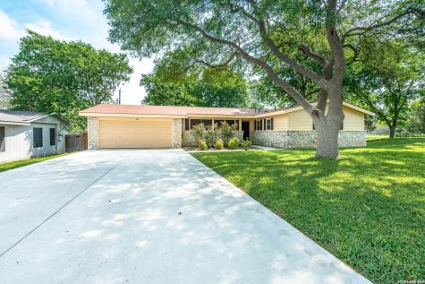 838 Boulder Drive Universal City TX 78148