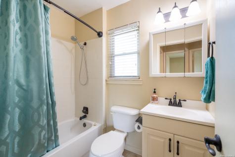 838 Boulder Drive Universal City TX 78148
