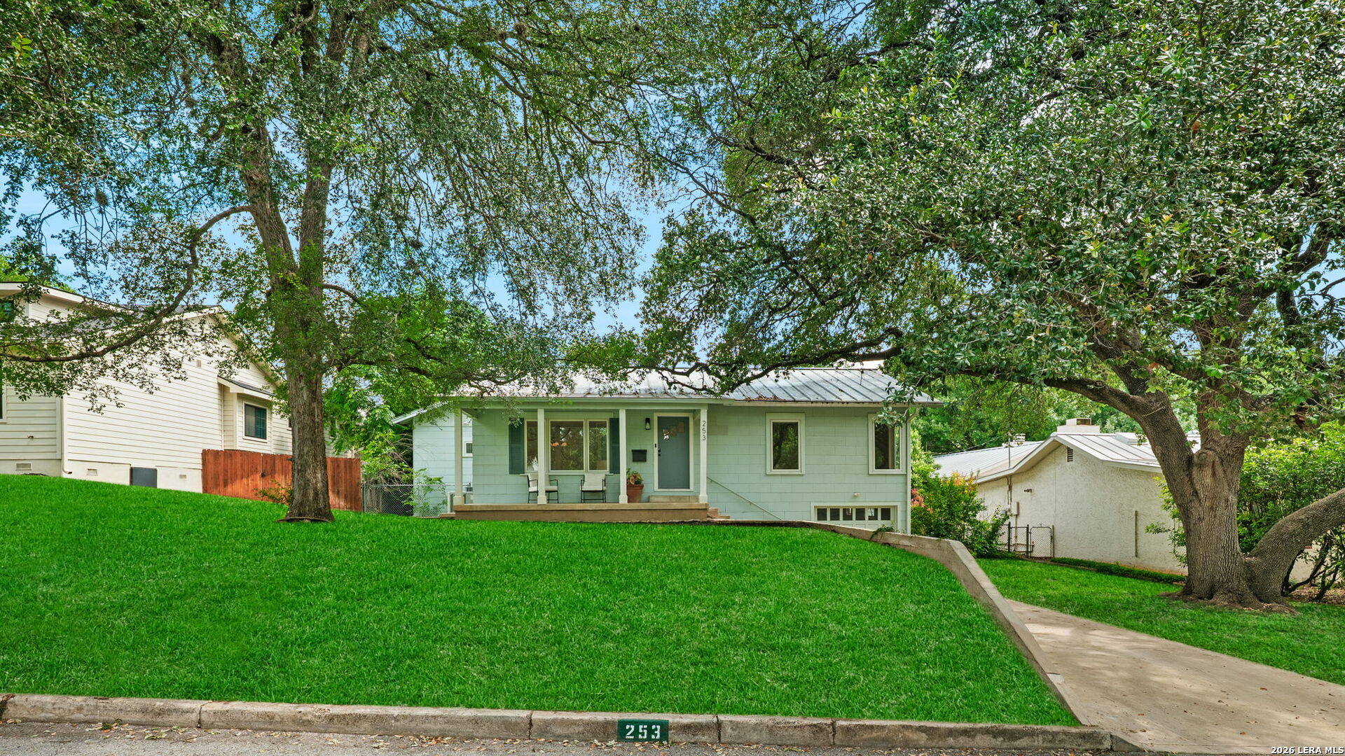 253 E Edgewood Place Alamo Heights TX 78209