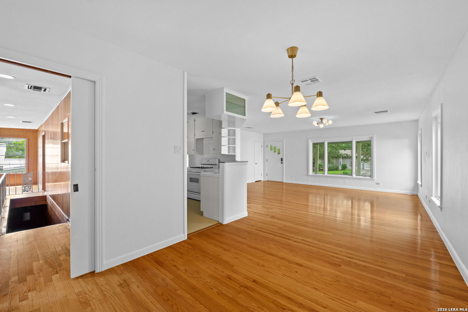 253 E Edgewood Place Alamo Heights TX 78209