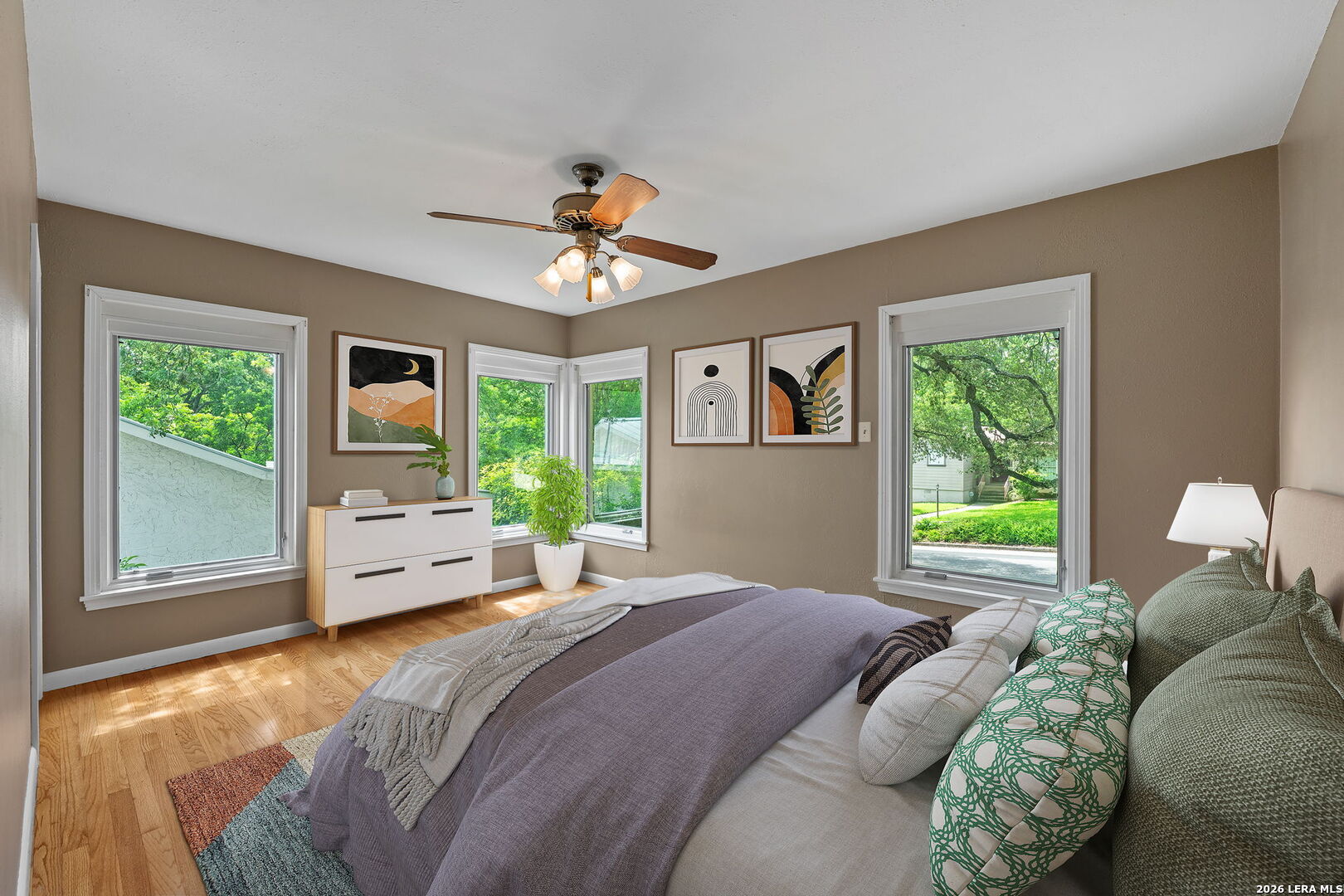 253 E Edgewood Place Alamo Heights TX 78209