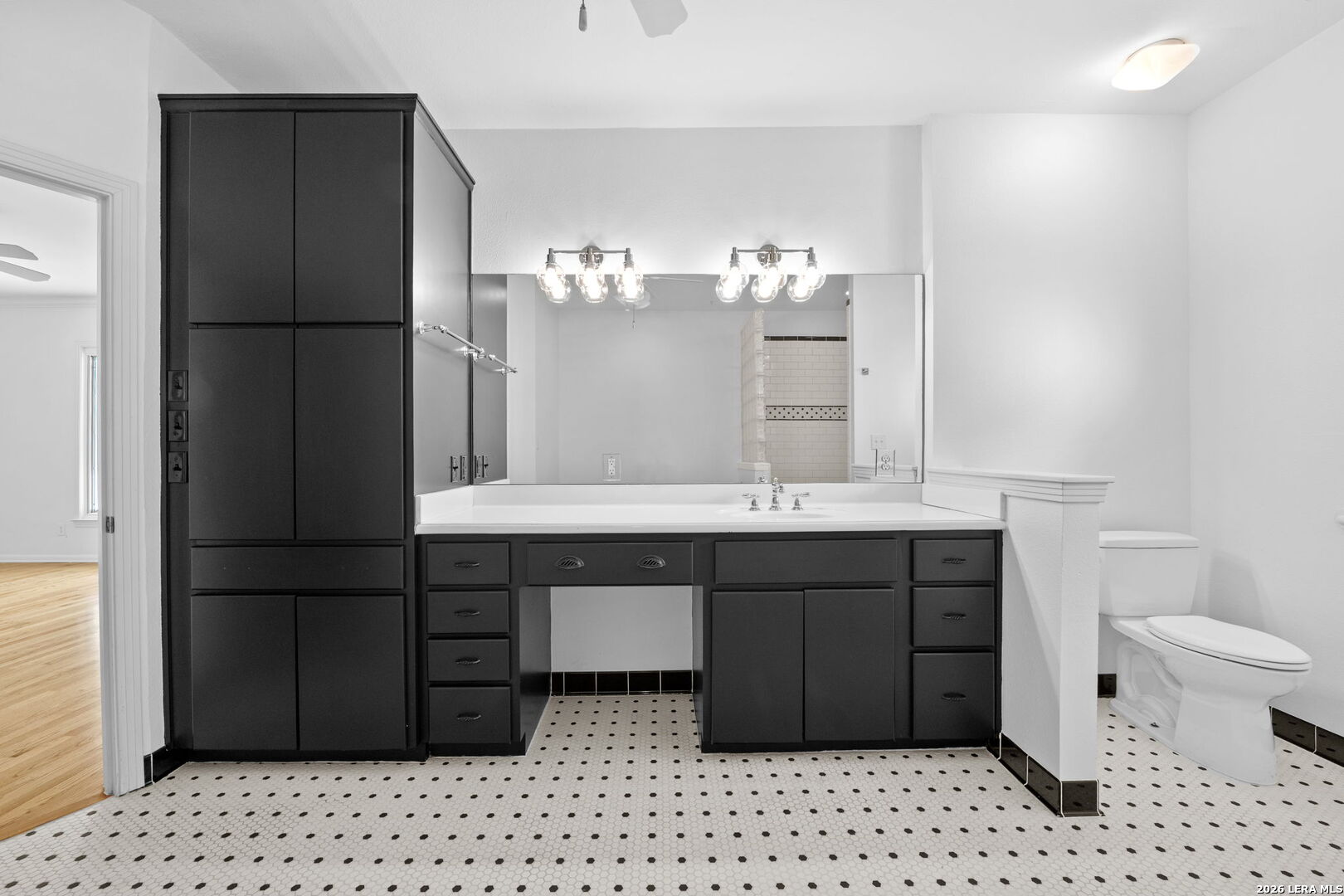 253 E Edgewood Place Alamo Heights TX 78209