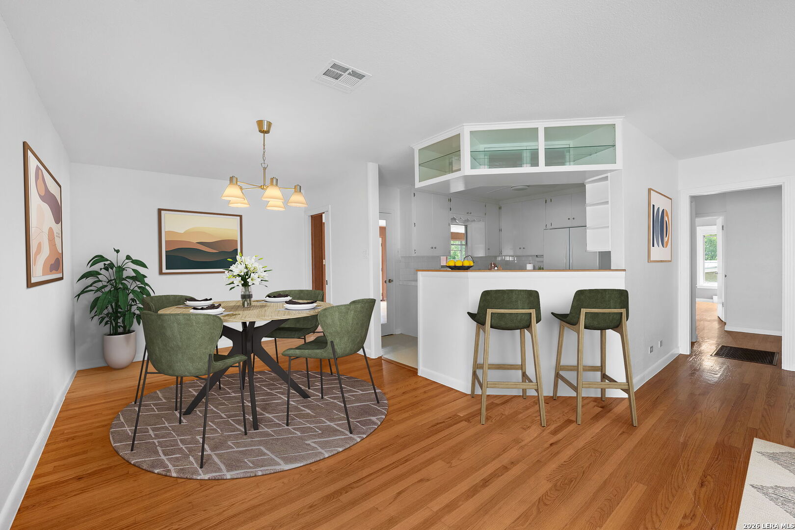 253 E Edgewood Place Alamo Heights TX 78209