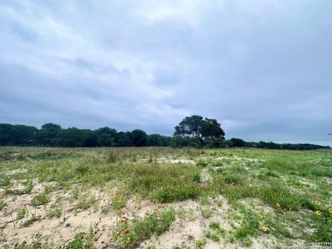 718 Sunrise Lane La Vernia TX 78121