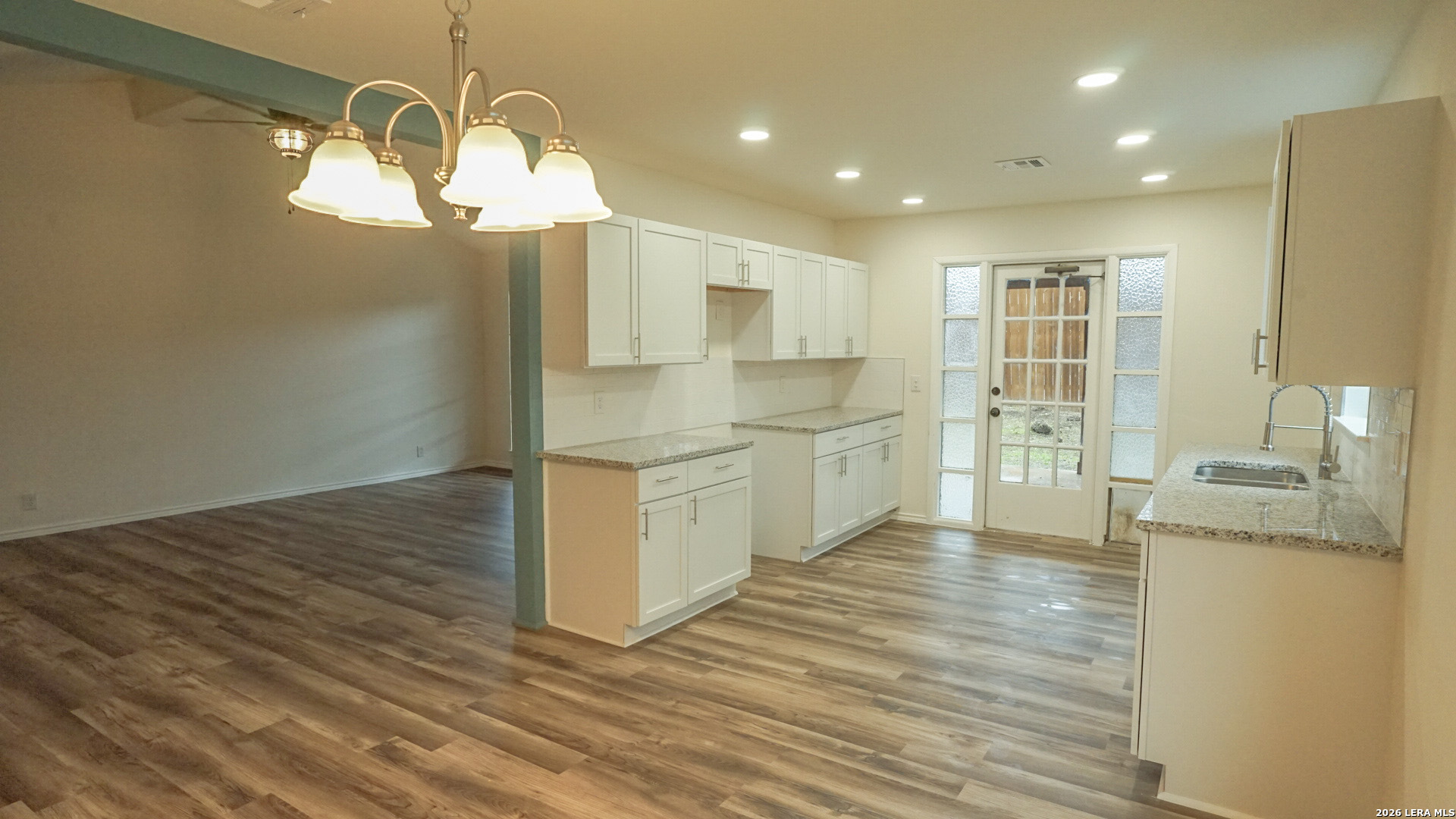 1306 S Ellison Drive San Antonio TX 78245