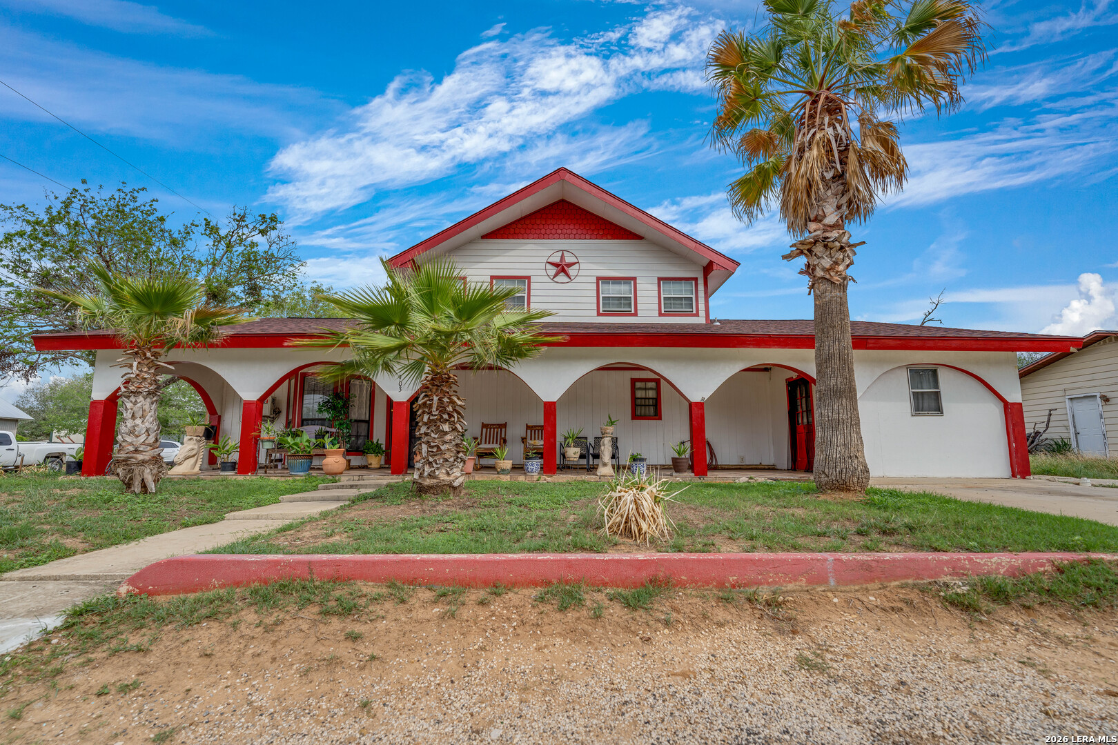 903 E Westmeyer Poth TX 78147
