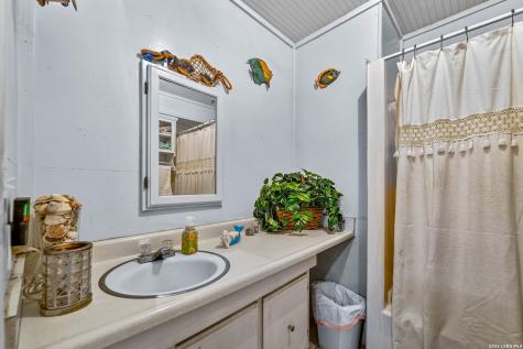 903 E Westmeyer Poth TX 78147