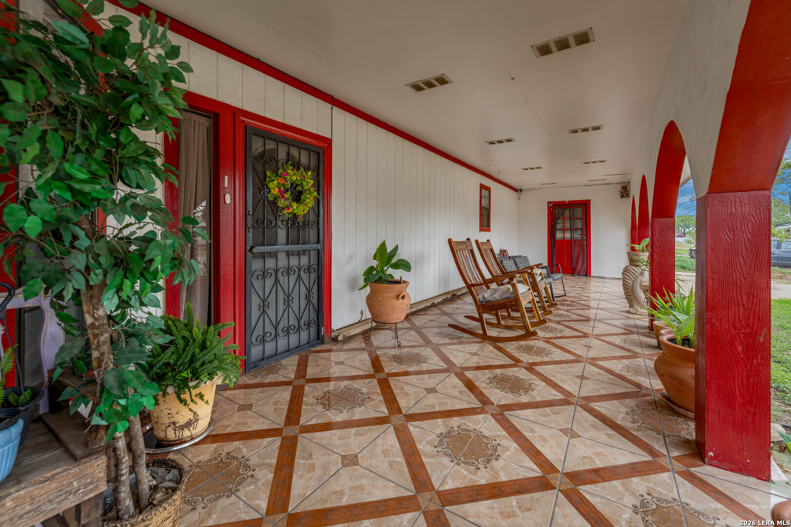 903 E Westmeyer Poth TX 78147