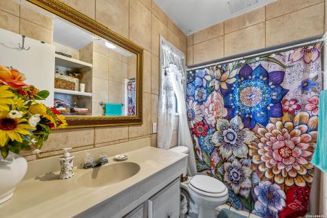 903 E Westmeyer Poth TX 78147