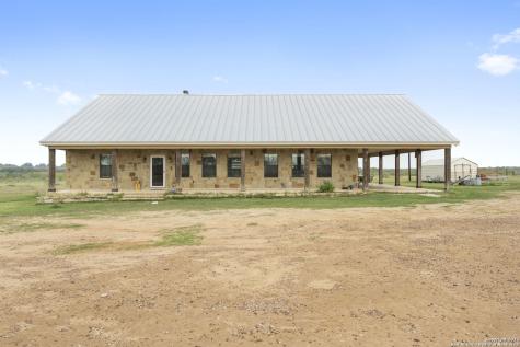 488 Tank Hollow Road Poteet TX 78065