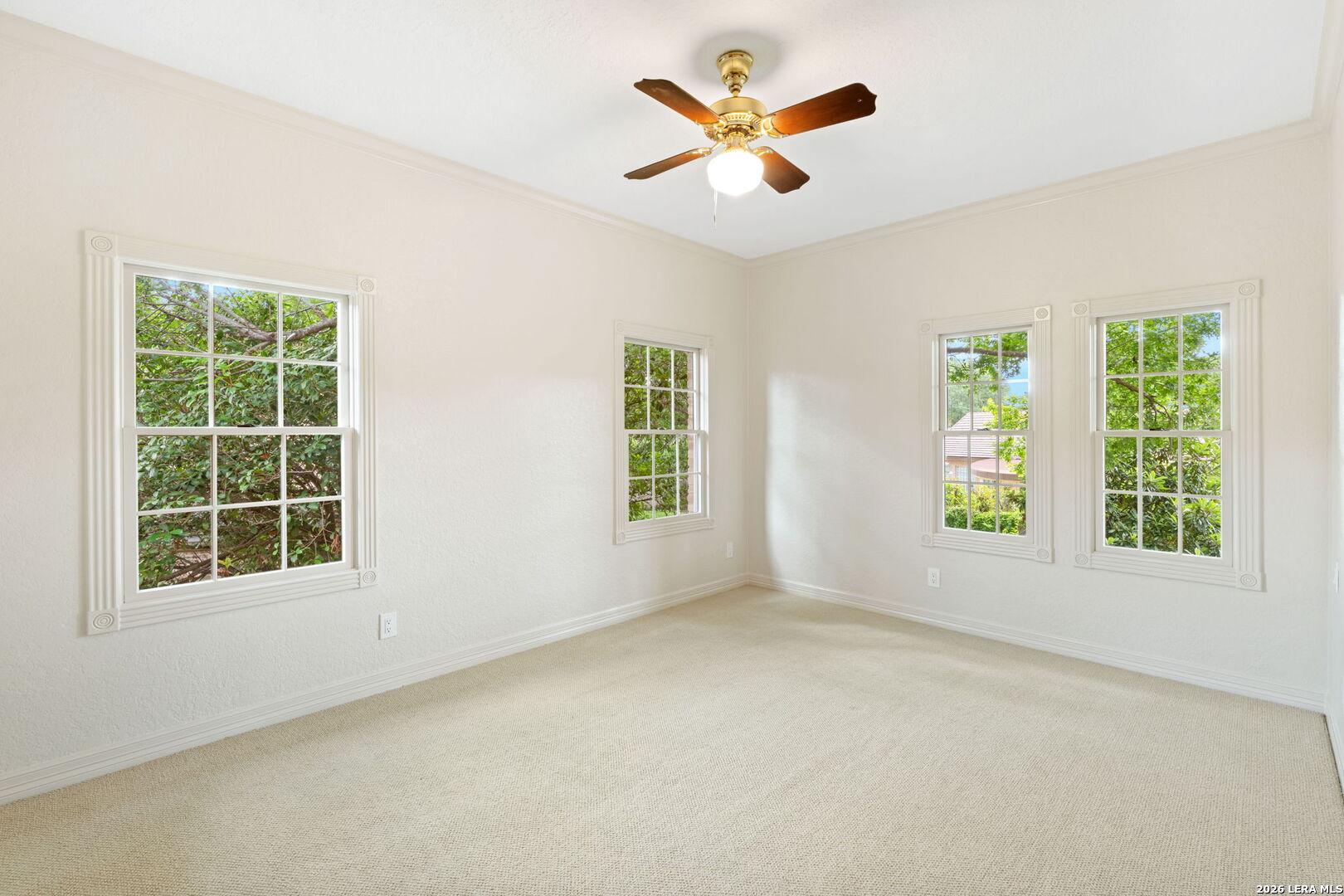 15 Granburg Circle San Antonio TX 78218