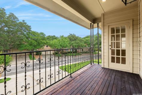 15 Granburg Circle San Antonio TX 78218