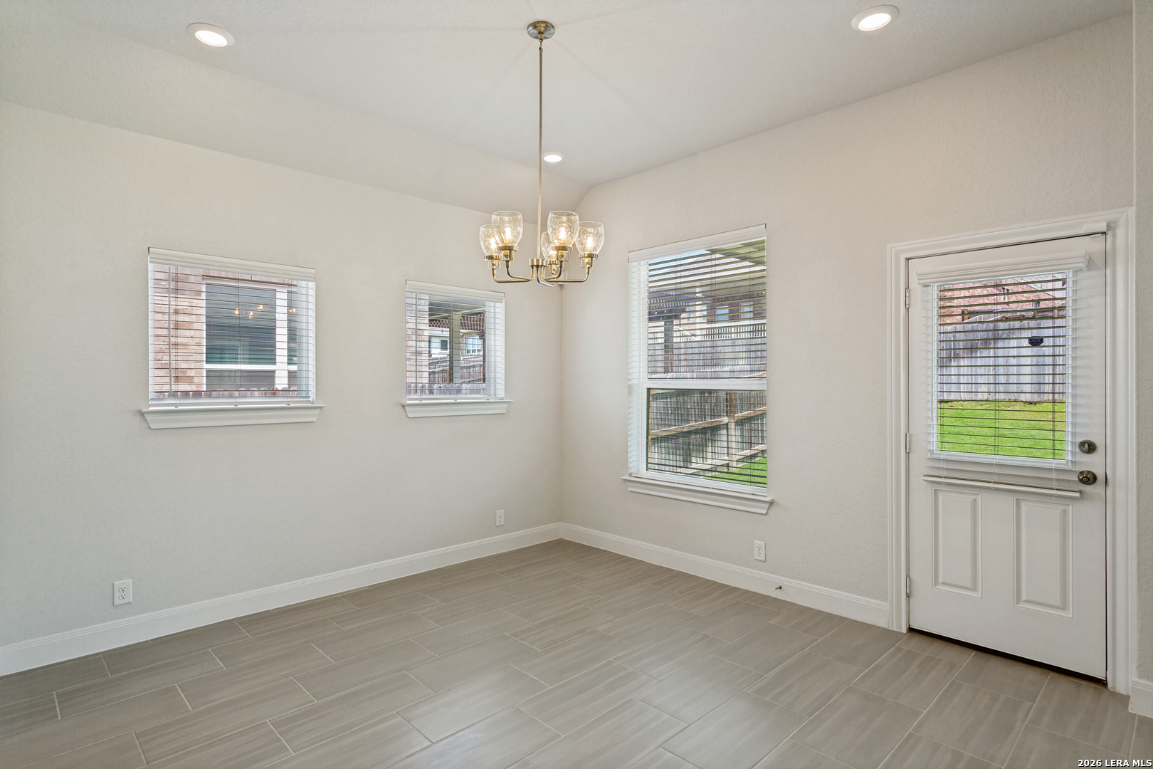 1202 Taubenfeld San Antonio TX 78260