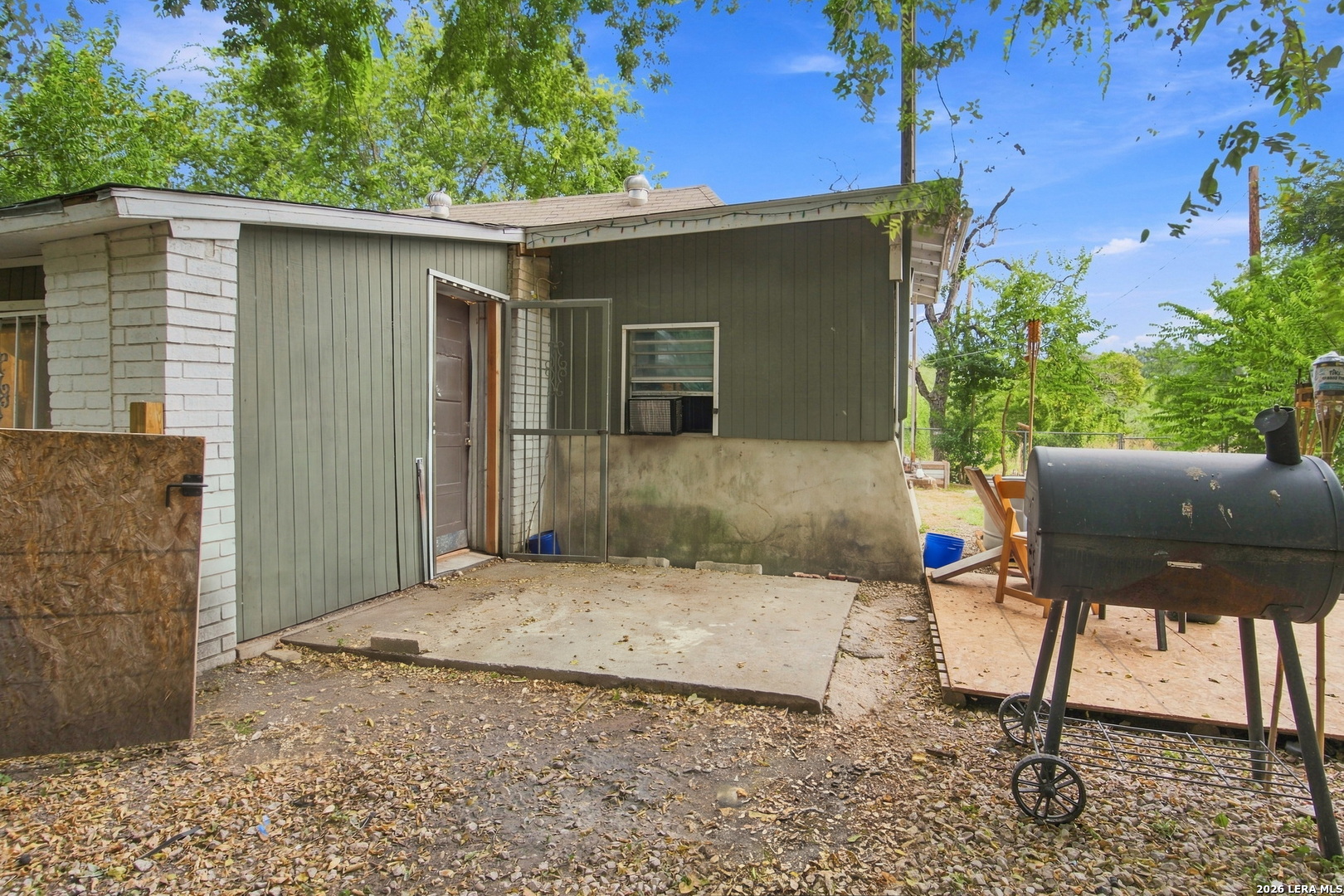 1204 W Kings Highway San Antonio TX 78201