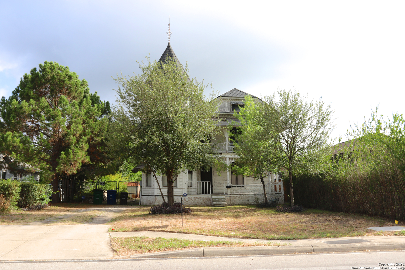 1903 W Woodlawn Avenue San Antonio TX 78201