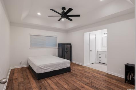 7906 Creek Trail San Antonio TX 78254