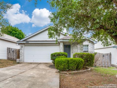10322 Lion Chase San Antonio TX 78251