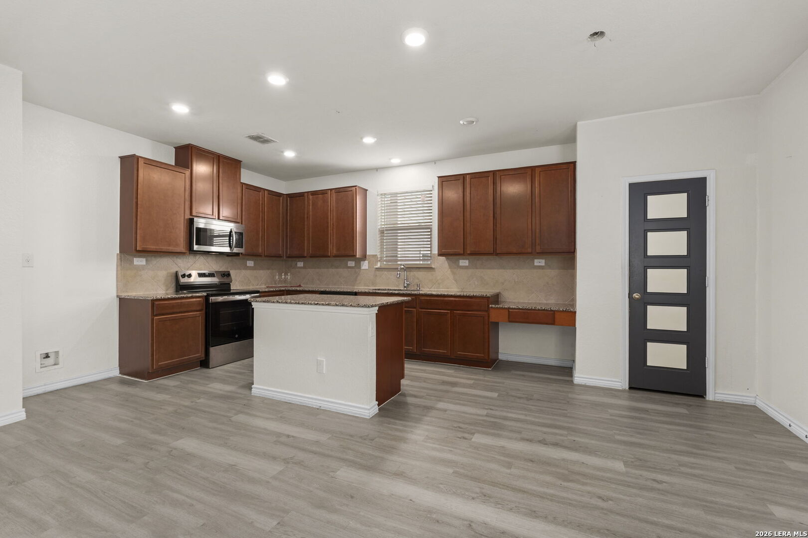 1615 Iron Creek San Antonio TX 78245